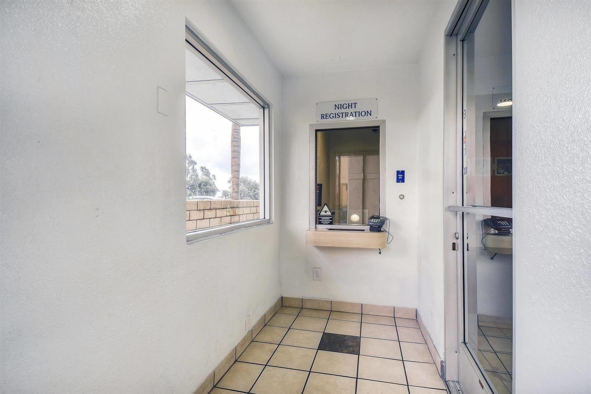 Hotel 6-chino, Ca - Angeles Area