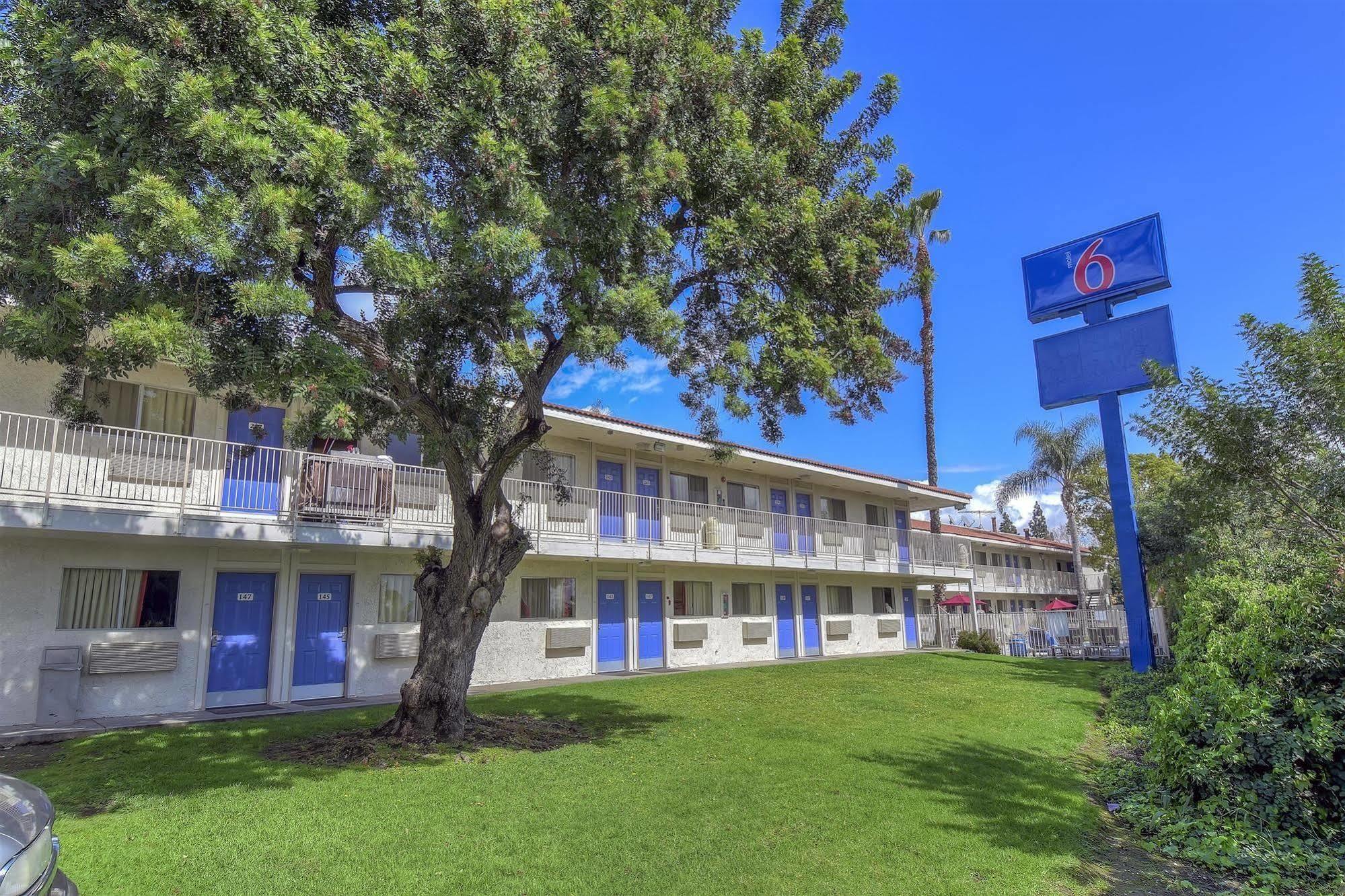 6-chino, Ca - Angeles Area Hotel 2*