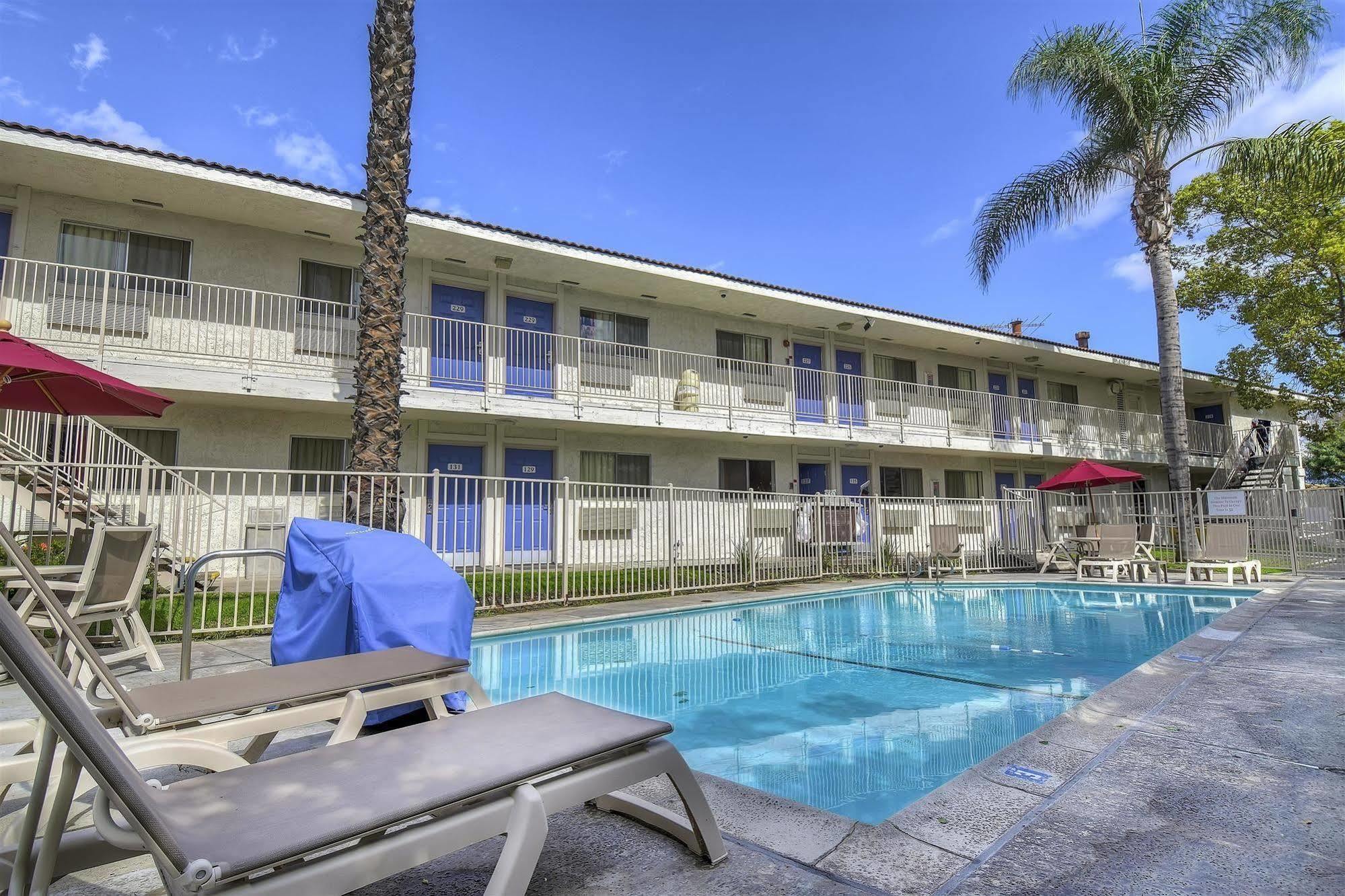 6-chino, Ca - Angeles Area Hotel Chino