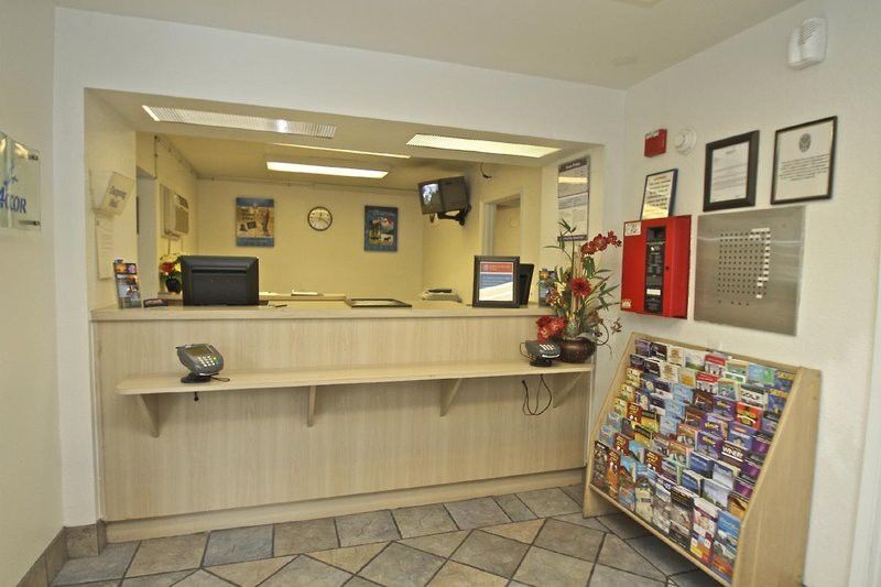 6-chino, Ca - Angeles Area Hotel 2*